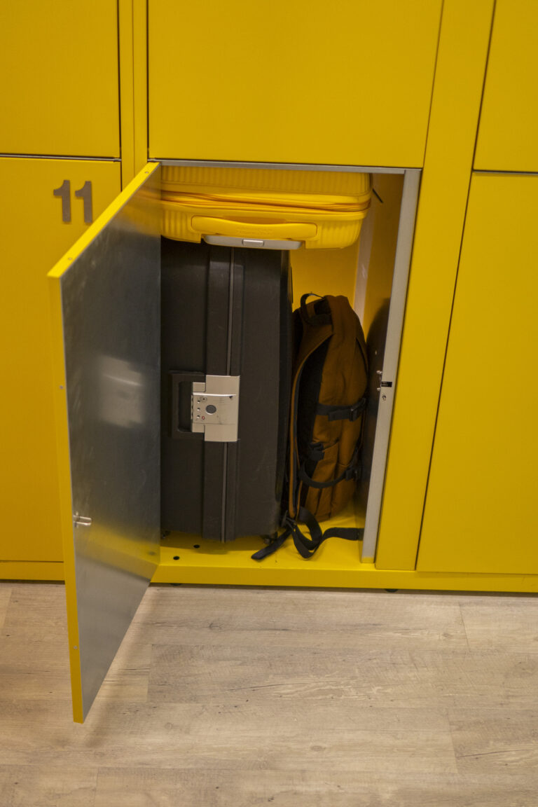 costa-locker31
